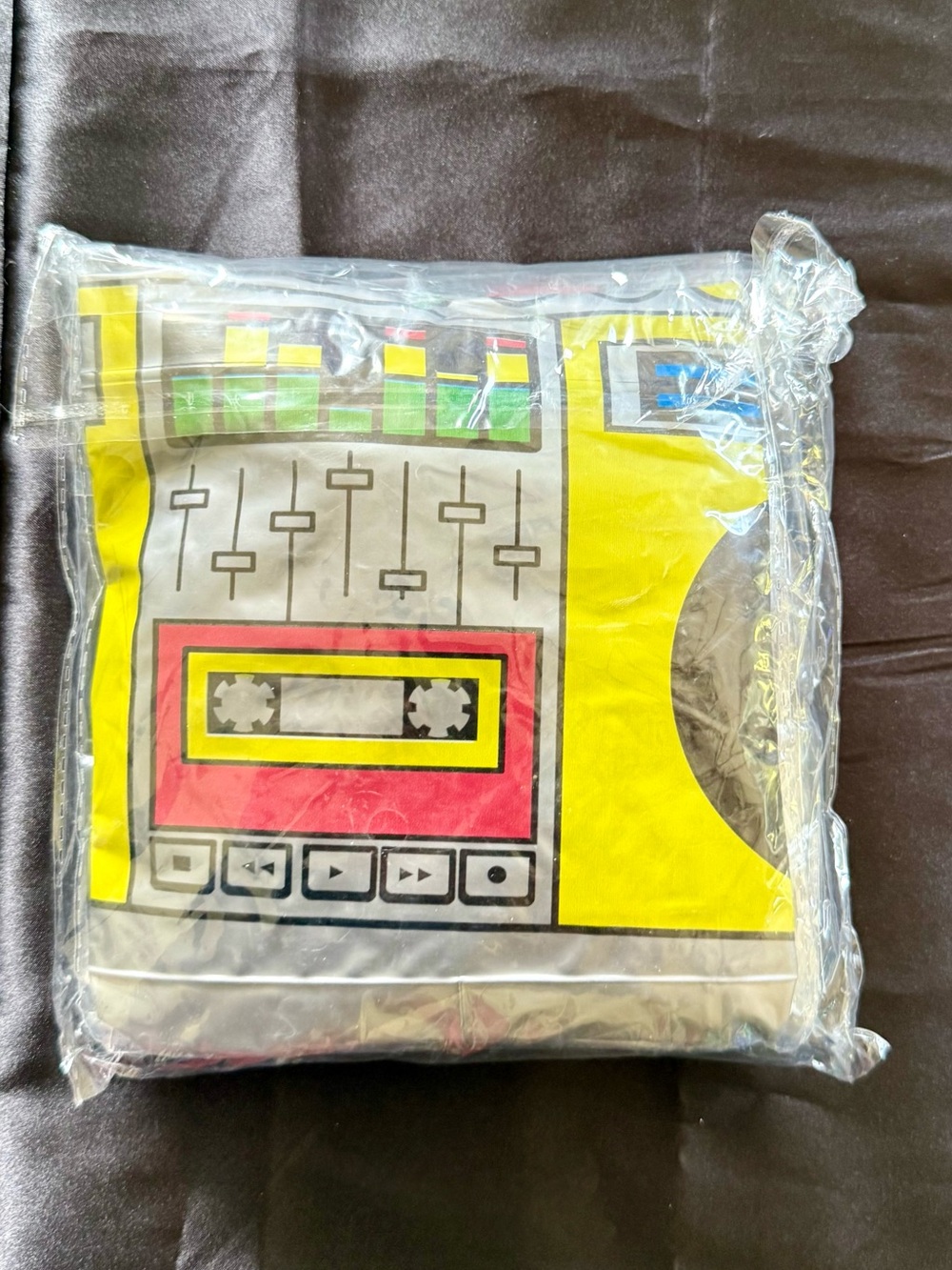 NIB Oriental Trading Comp Inflatable Blow Up - 1980s Style Stereo Cassette Radio